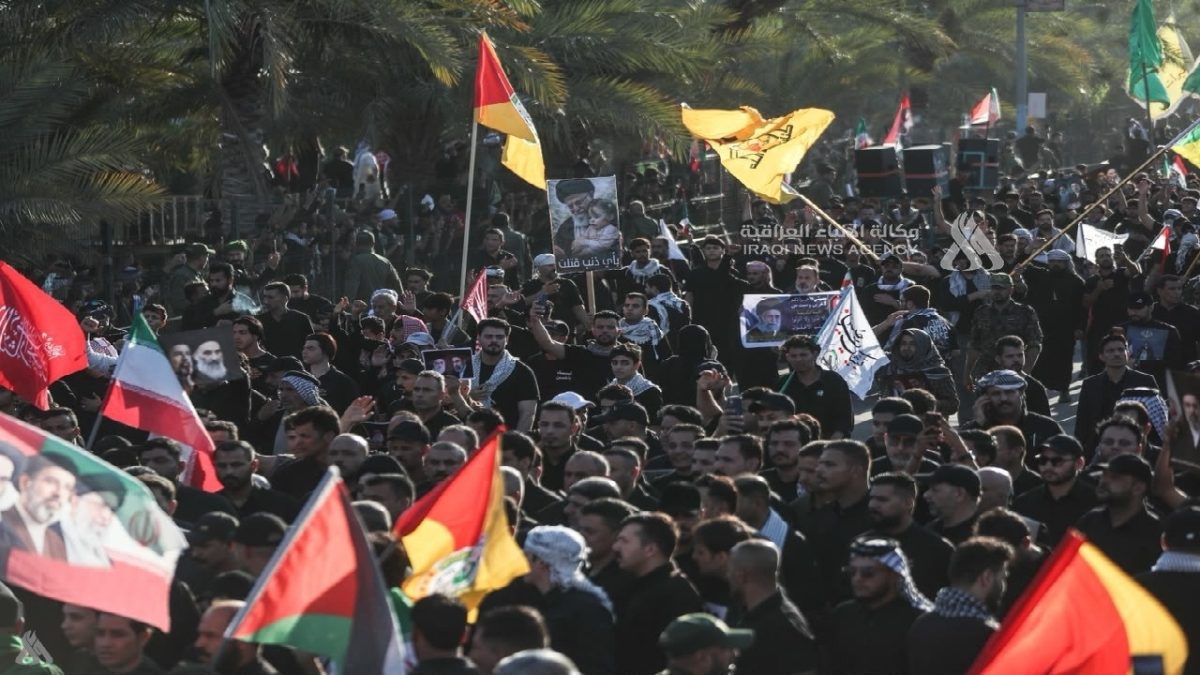 حضور میلیونی عزاداران در نجف و کربلا برای تشییع پیکر آیت‌الله خامنه‌ای